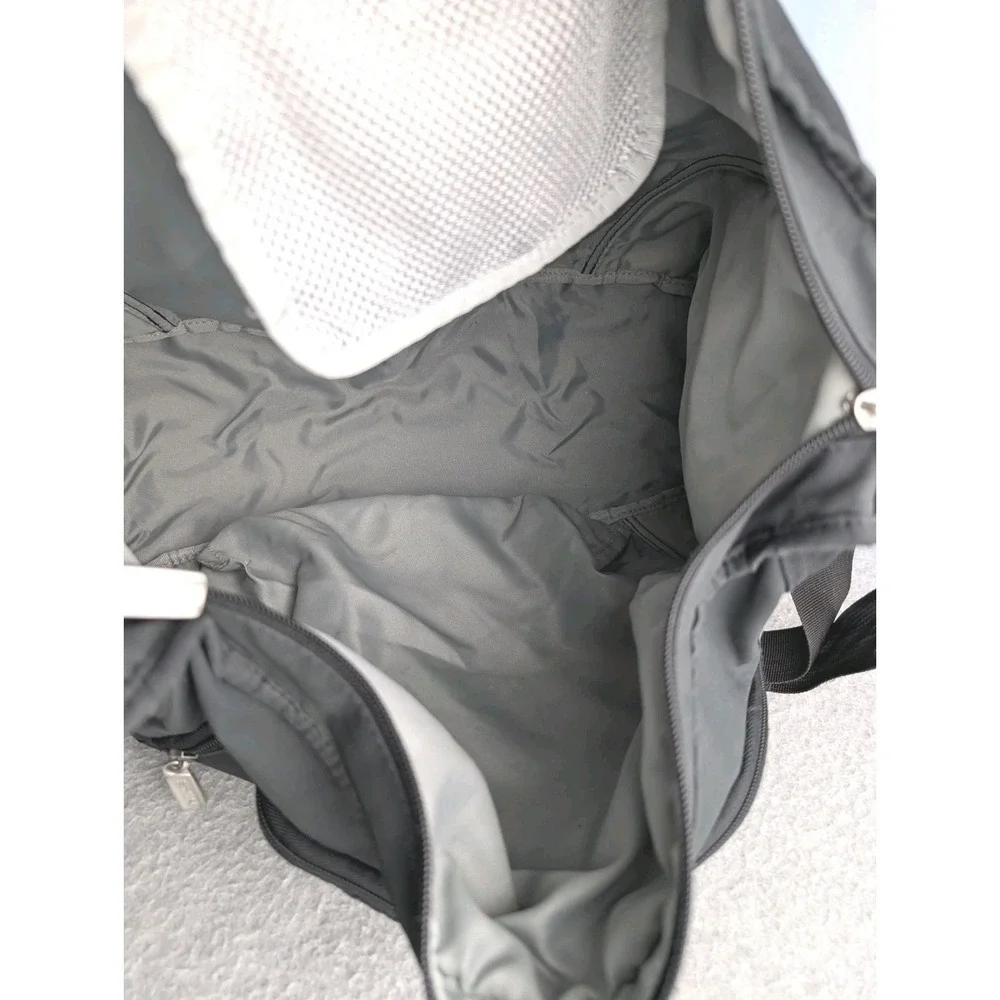 Vtg Nike‎ Y2K Crossbody Bag Duffle Shoulder Gym Workout Travel Carry On Gorpcore